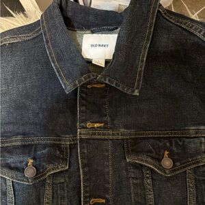 Men’s dark denim jacket